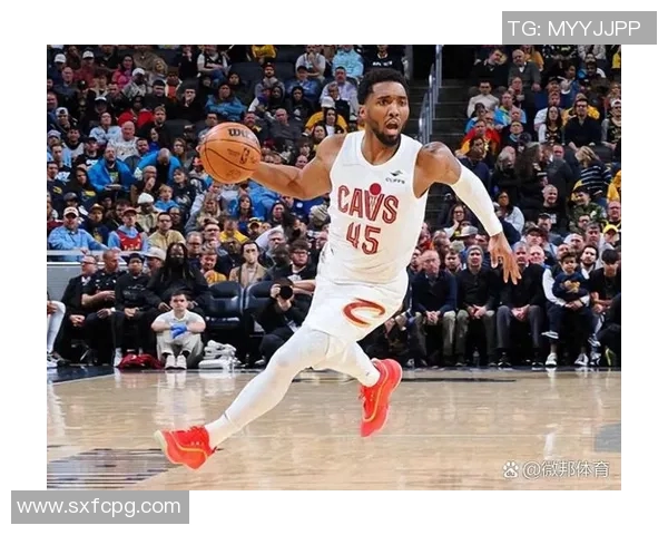 骑士与步行者激战四月二十一日球迷期待精彩对决与精彩瞬间